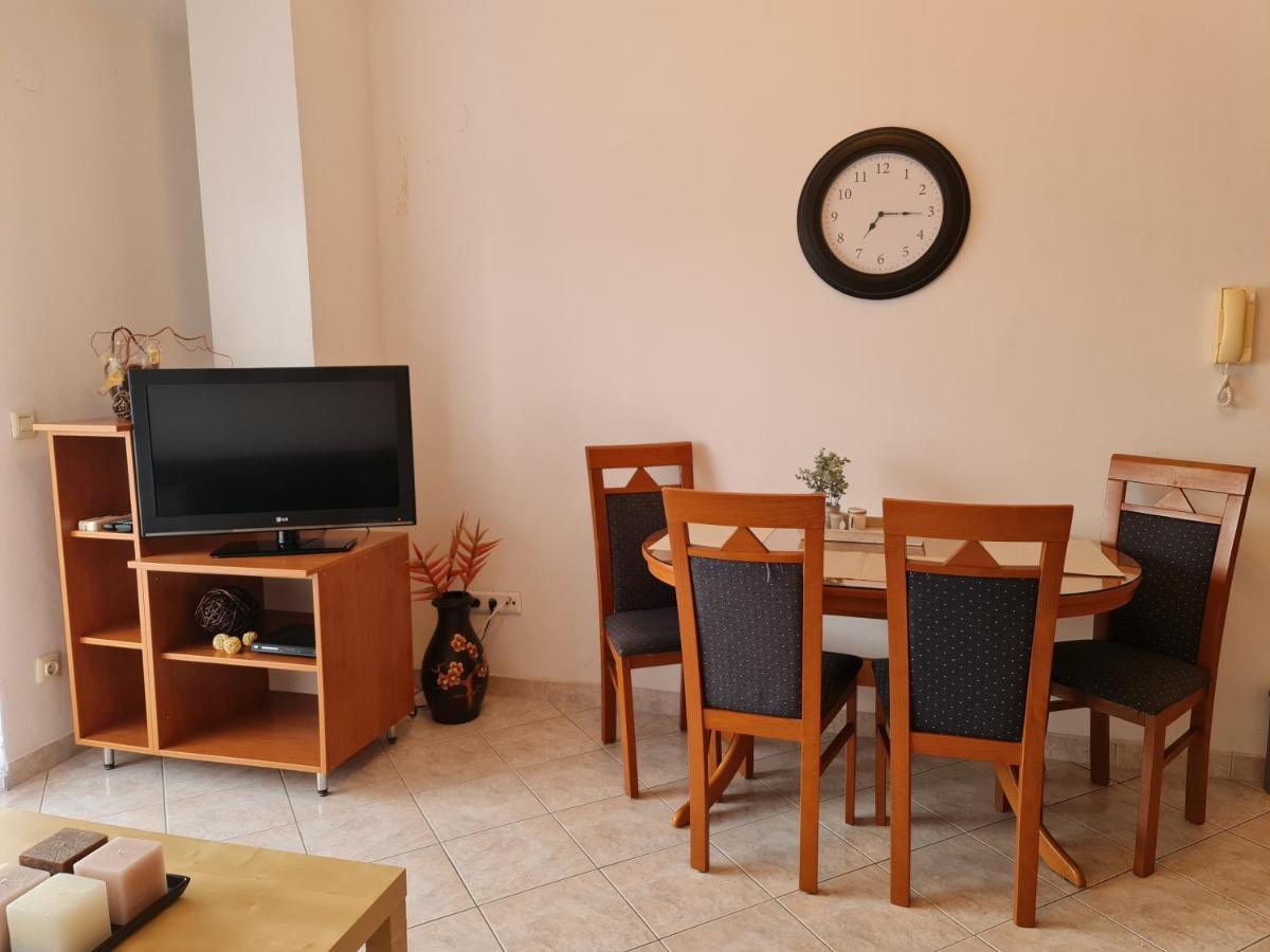 Apartment Mira プーラ エクステリア 写真