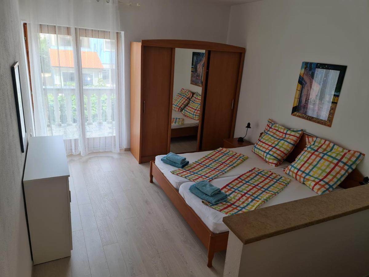 Apartment Mira プーラ エクステリア 写真